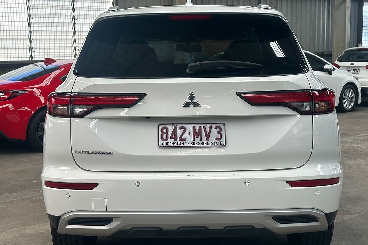 2022 Mitsubishi Outlander LS ZM