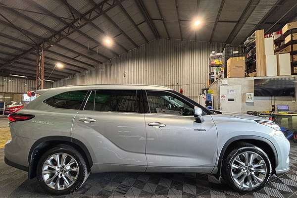 2024 Toyota Kluger Grande AXUH78R
