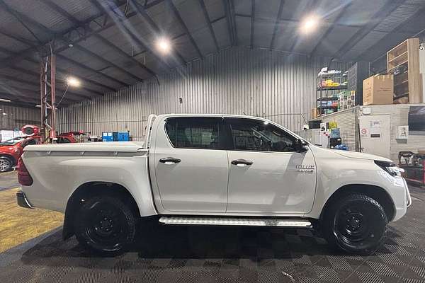 2020 Toyota Hilux SR GUN126R