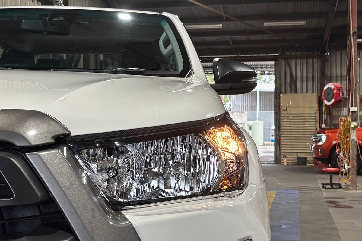 2020 Toyota Hilux SR GUN126R