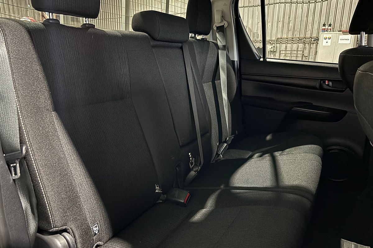 2020 Toyota Hilux SR GUN126R