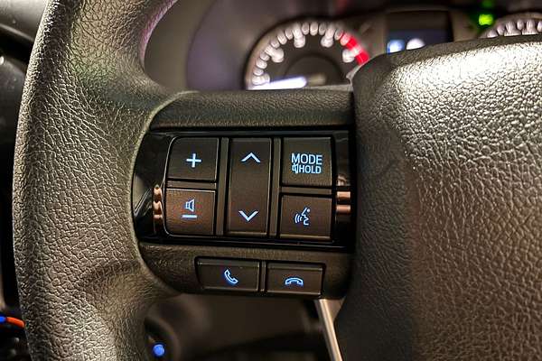 2020 Toyota Hilux SR GUN126R