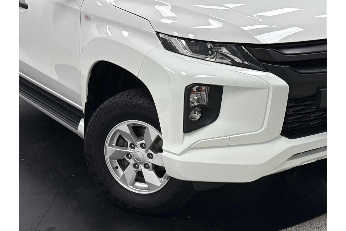 2022 Mitsubishi Triton GLX+ MR 4X4