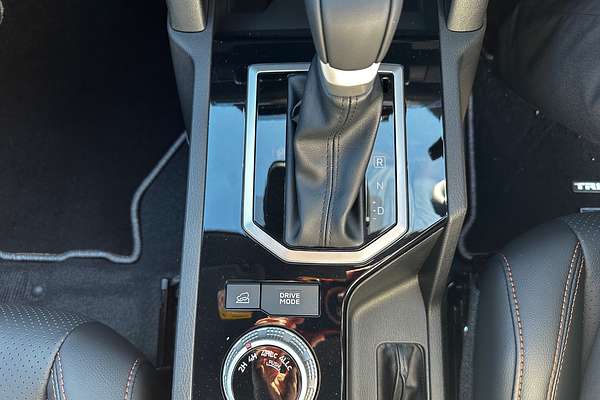 2025 Mitsubishi Triton GSR MV 4X4