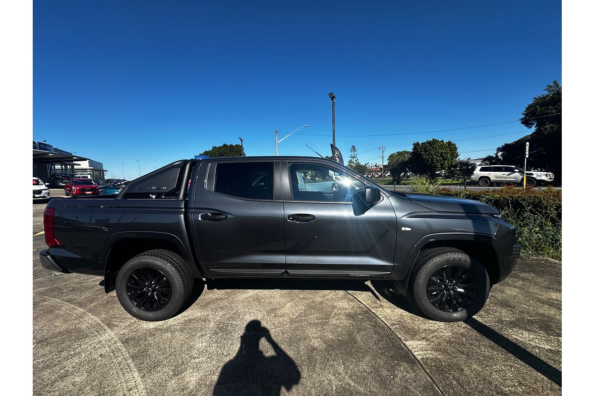 2025 Mitsubishi Triton GLX-R MV 4X4