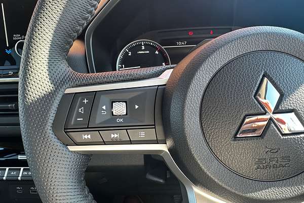 2025 Mitsubishi Triton GLX-R MV 4X4