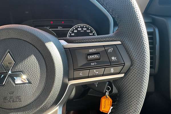 2025 Mitsubishi Triton GLX-R MV 4X4