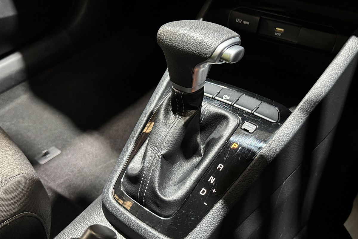 2022 Kia Stonic S YB