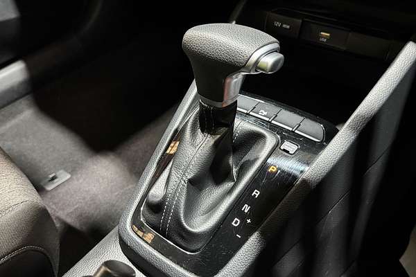 2022 Kia Stonic S YB