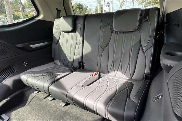 2025 LDV D90 Executive SV9A