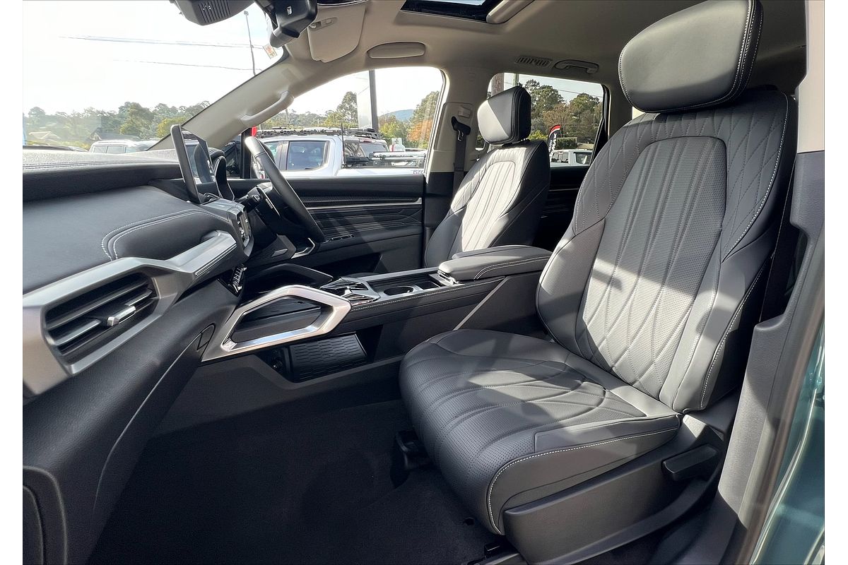 2025 LDV D90 Executive SV9A