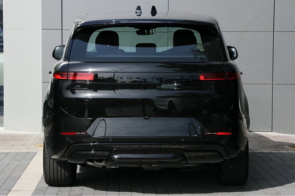 2025 Land Rover Range Rover Sport D250 Dynamic SE L461