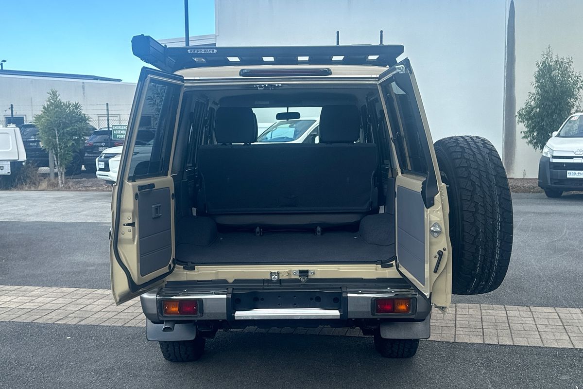 2021 Toyota Landcruiser GXL VDJ76R