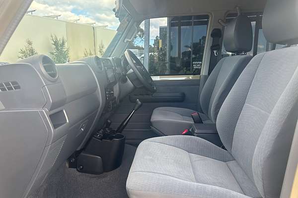 2021 Toyota Landcruiser GXL VDJ76R