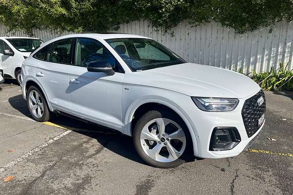 2024 Audi Q5 40 TDI S line FY