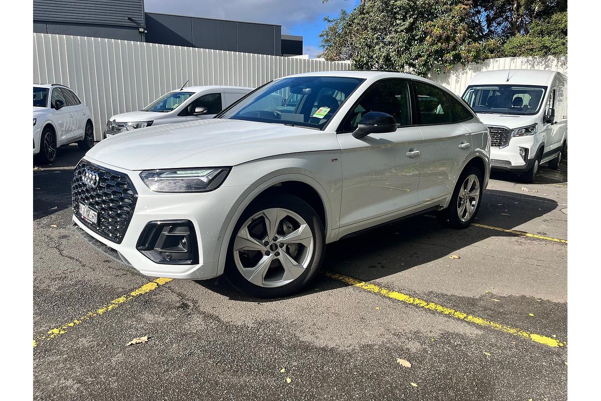 2024 Audi Q5 40 TDI S line FY