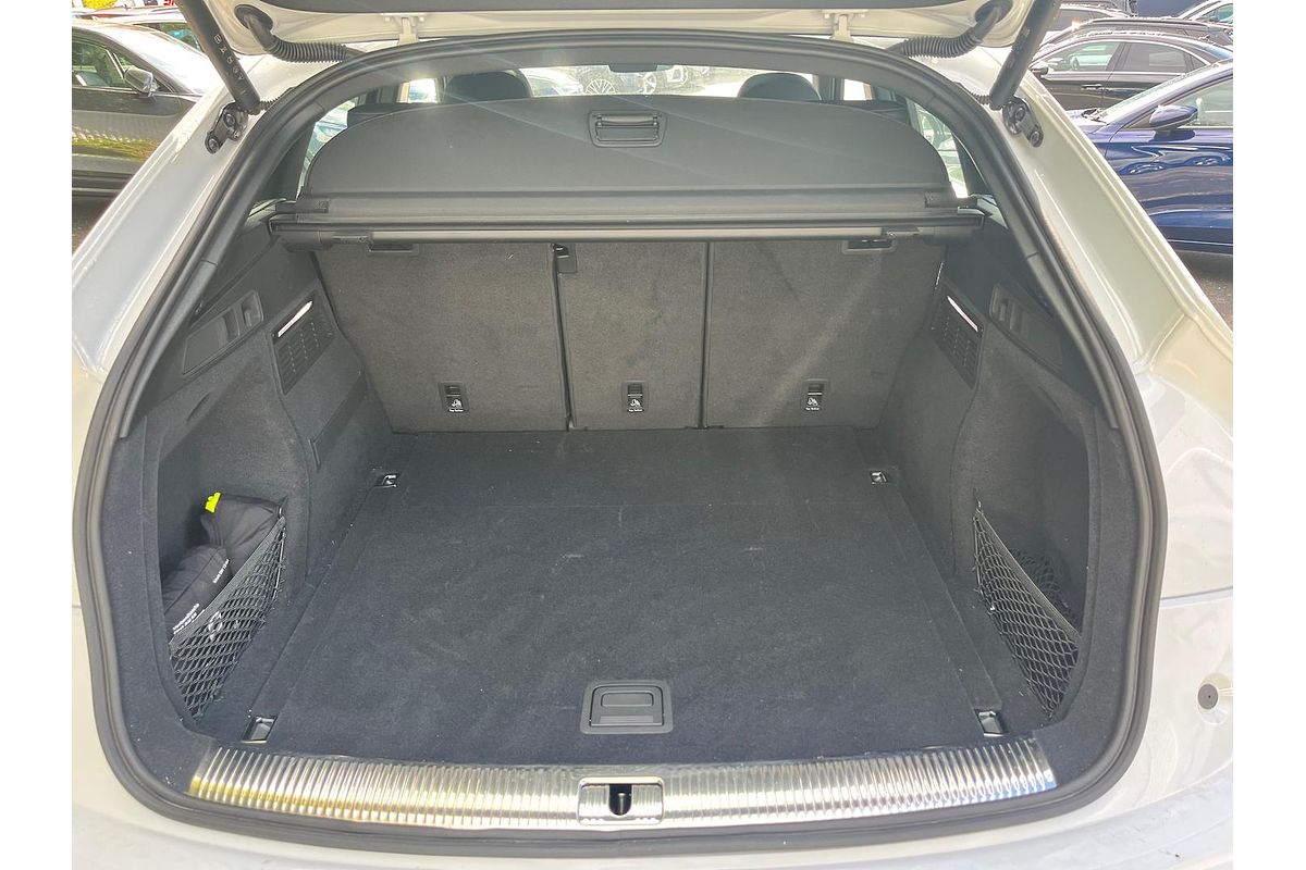 2024 Audi Q5 40 TDI S line FY