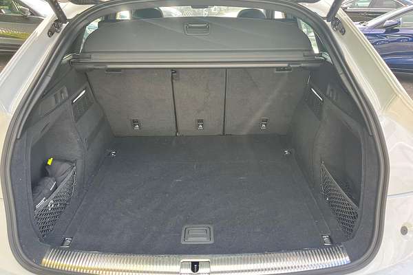 2024 Audi Q5 40 TDI S line FY