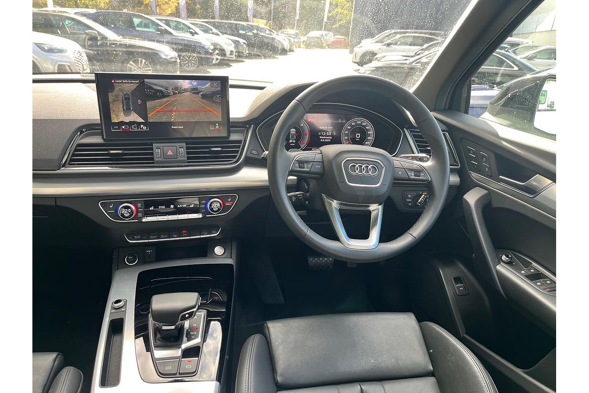2024 Audi Q5 40 TDI S line FY