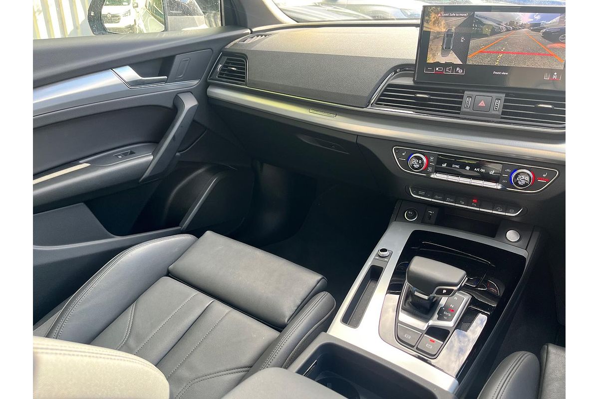 2024 Audi Q5 40 TDI S line FY
