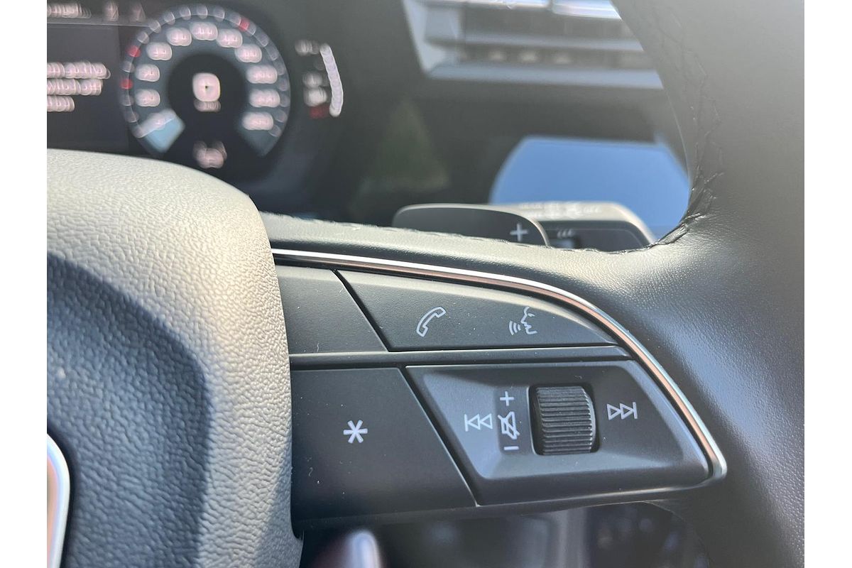 2024 Audi A3 40 TFSI S line GY