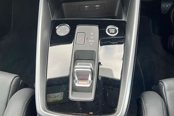 2024 Audi A3 40 TFSI S line GY