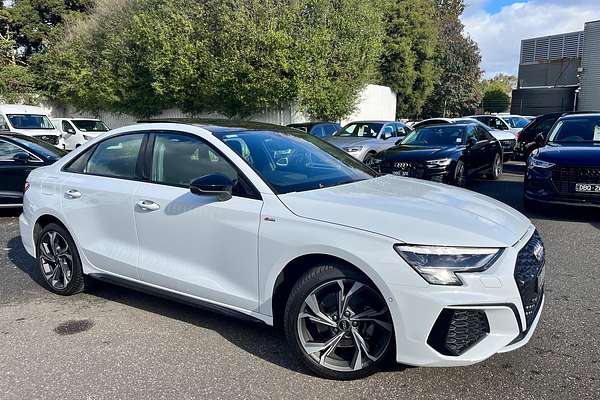 2024 Audi A3 40 TFSI S line GY