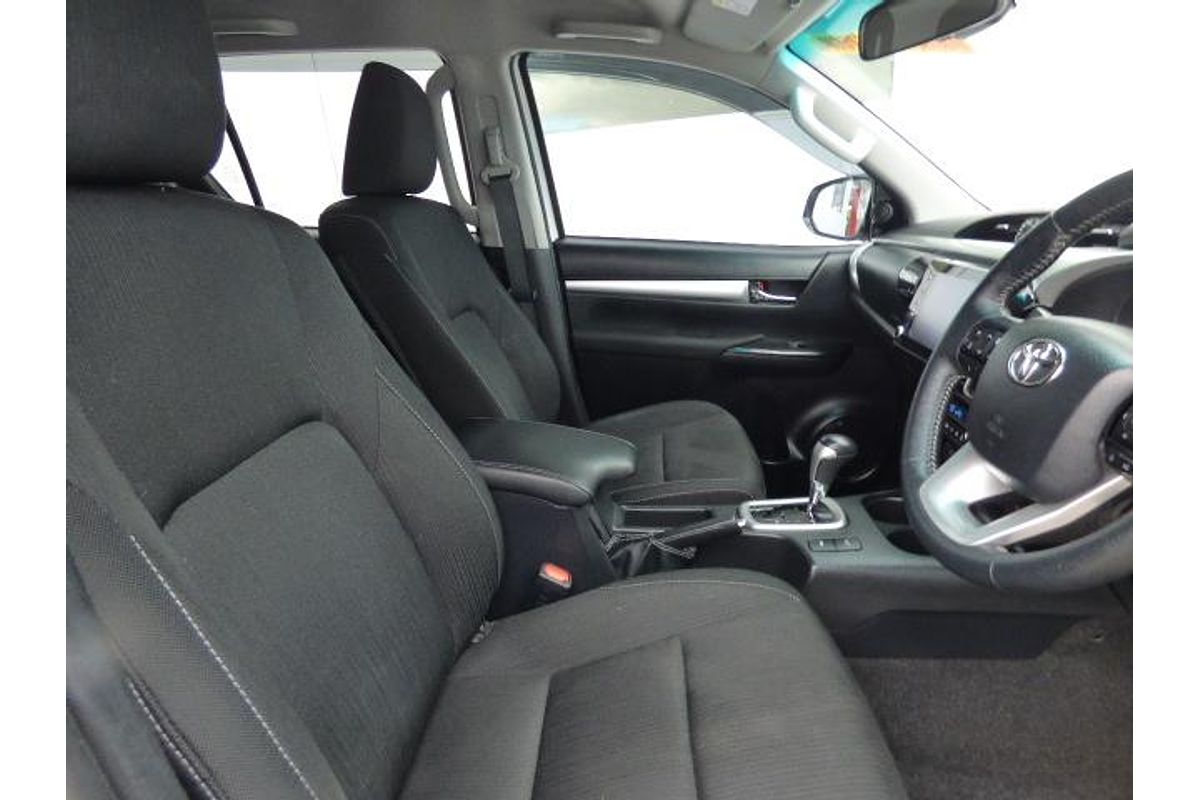 2022 Toyota Hilux SR5 GUN126R 4X4