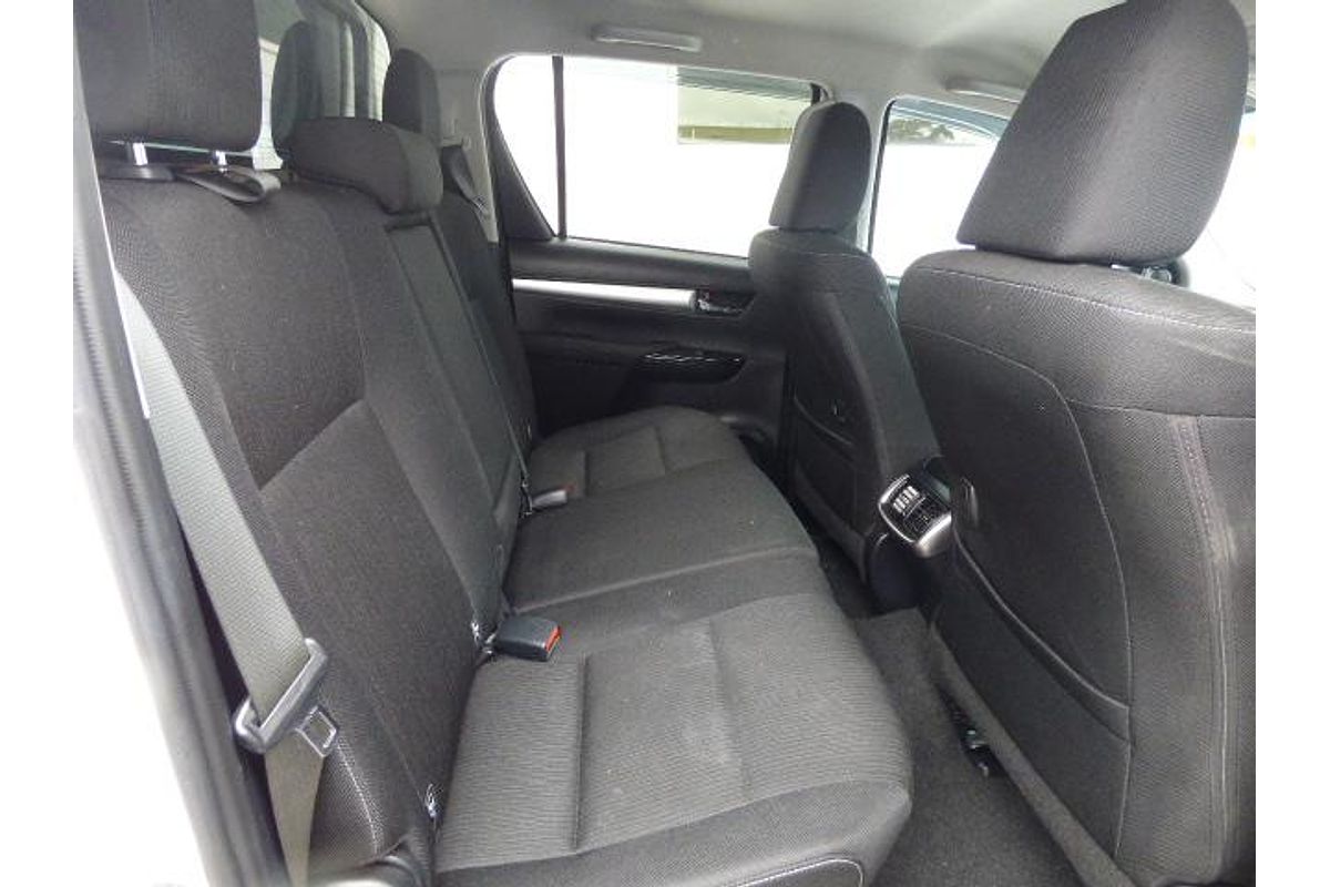 2022 Toyota Hilux SR5 GUN126R 4X4