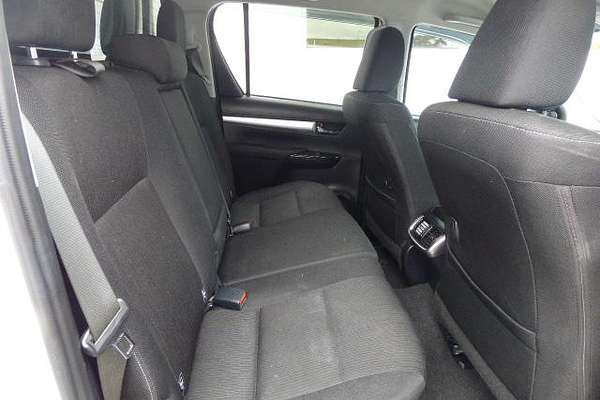 2022 Toyota Hilux SR5 GUN126R 4X4