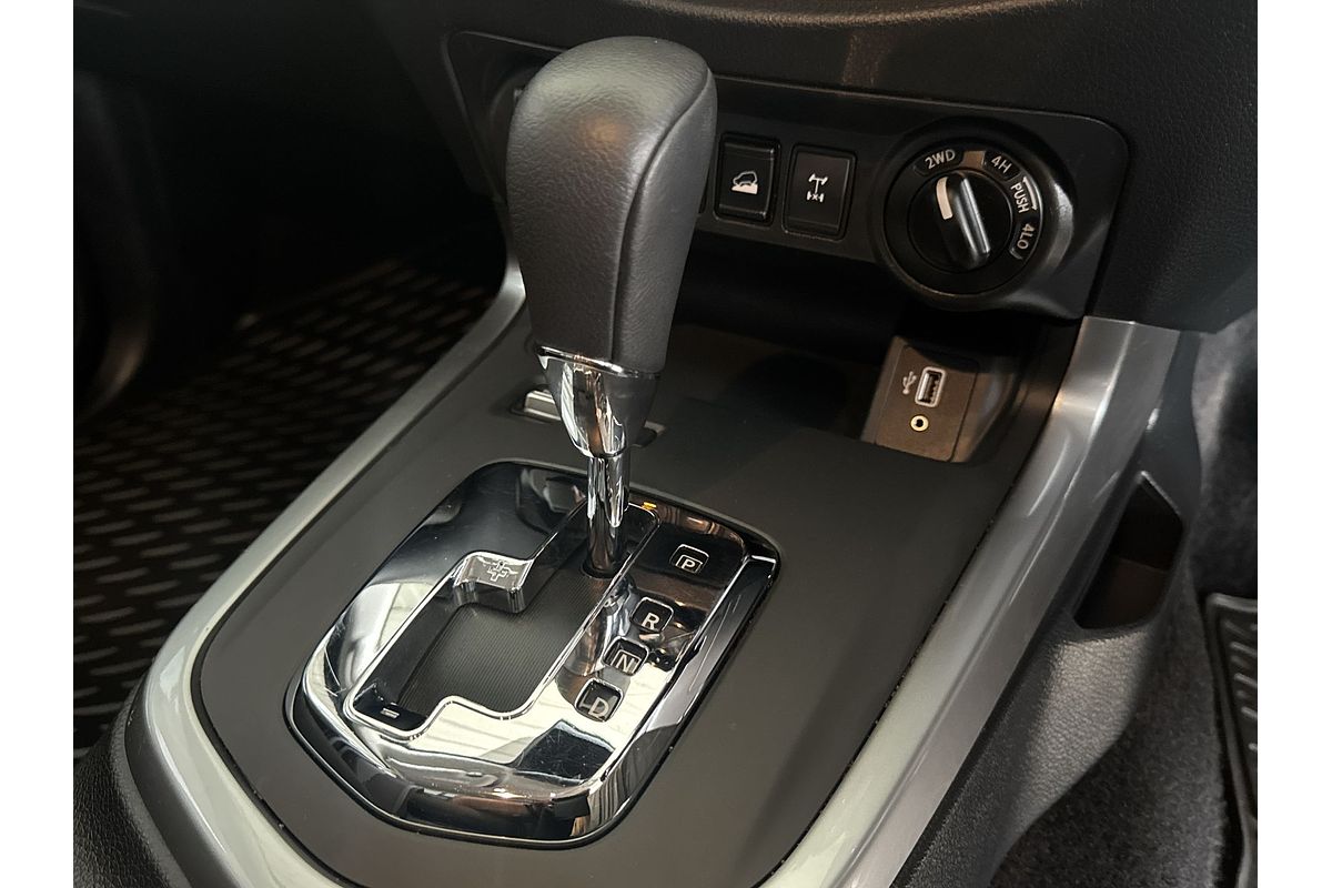 2021 Nissan Navara ST D23 4X4
