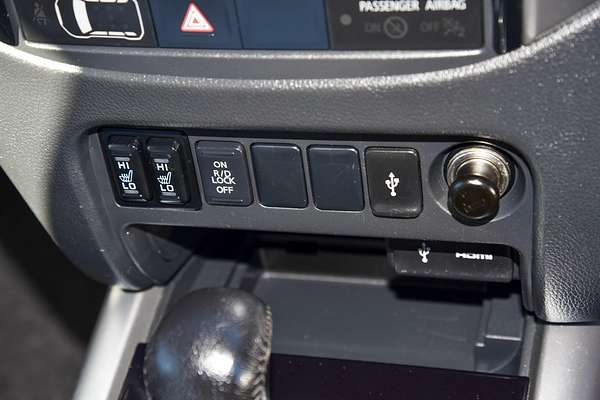 2017 Mitsubishi Triton Exceed MQ 4X4