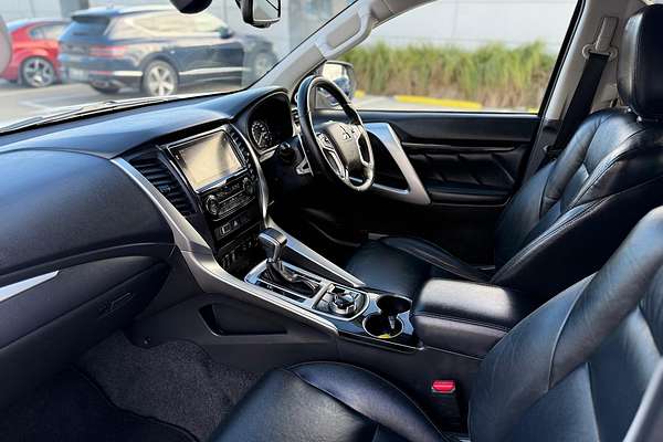 2017 Mitsubishi Pajero Sport Exceed QE
