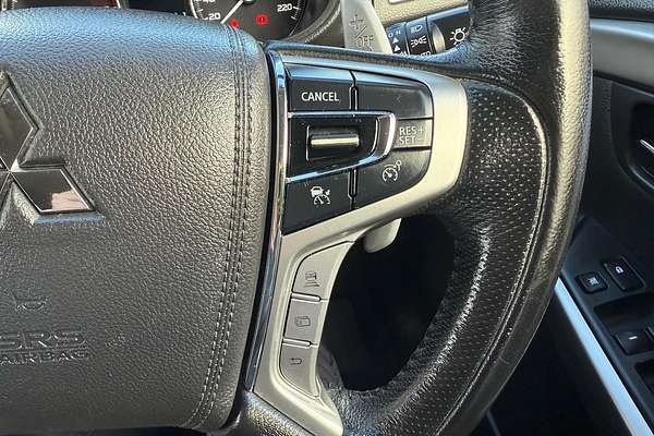 2017 Mitsubishi Pajero Sport Exceed QE