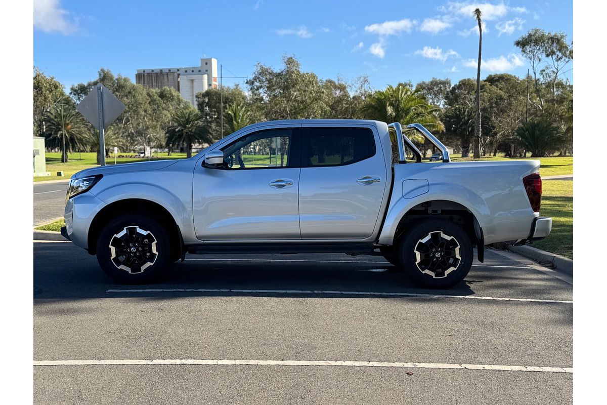 2025 Nissan Navara ST-X D23 4X4