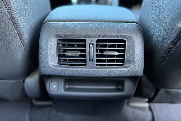 2025 Nissan Navara ST-X D23 4X4