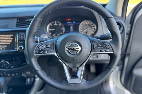 2025 Nissan Navara ST-X D23 4X4