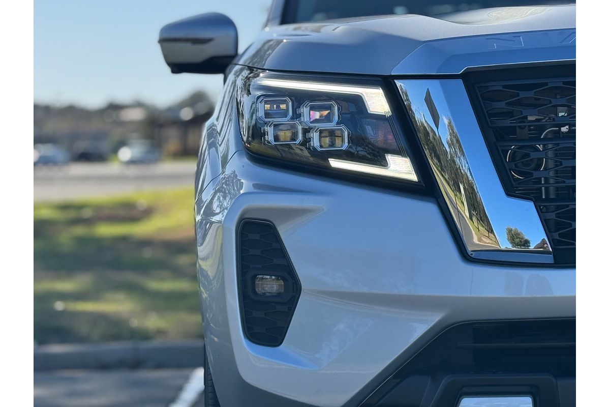 2025 Nissan Navara ST-X D23 4X4