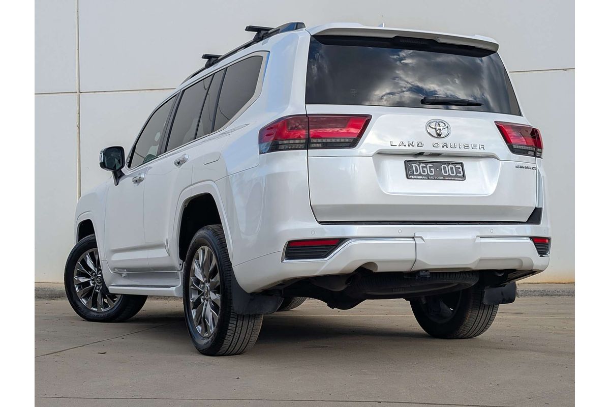 2023 Toyota Landcruiser Sahara ZX FJA300R