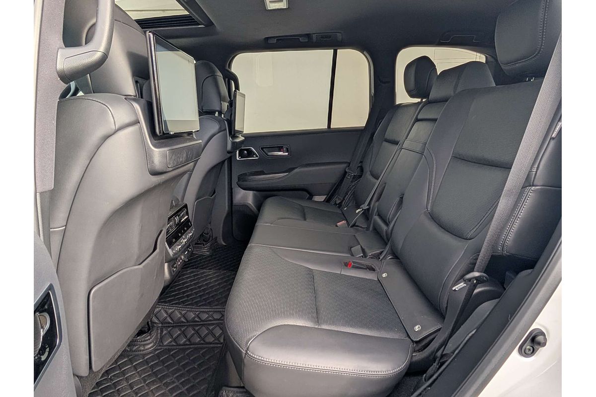 2023 Toyota Landcruiser Sahara ZX FJA300R
