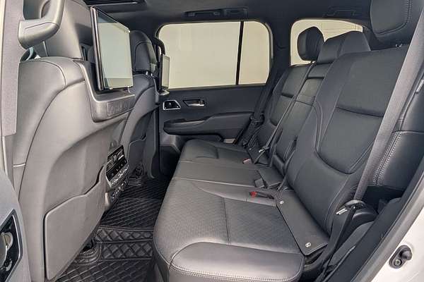 2023 Toyota Landcruiser Sahara ZX FJA300R