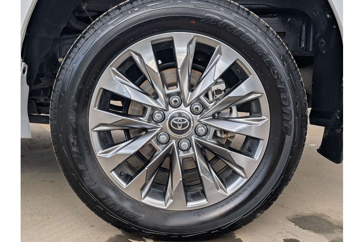2023 Toyota Landcruiser Sahara ZX FJA300R
