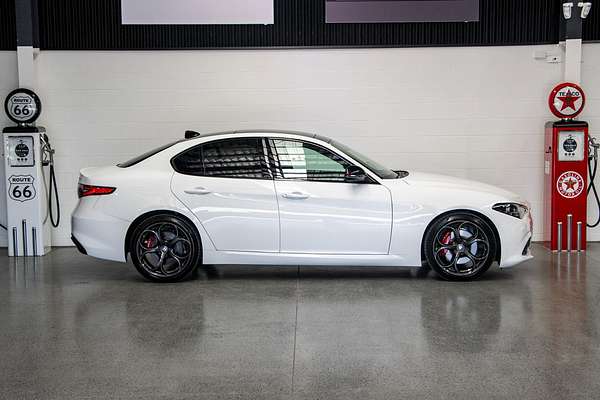 2025 Alfa Romeo Giulia Tributo Italiano Series 5