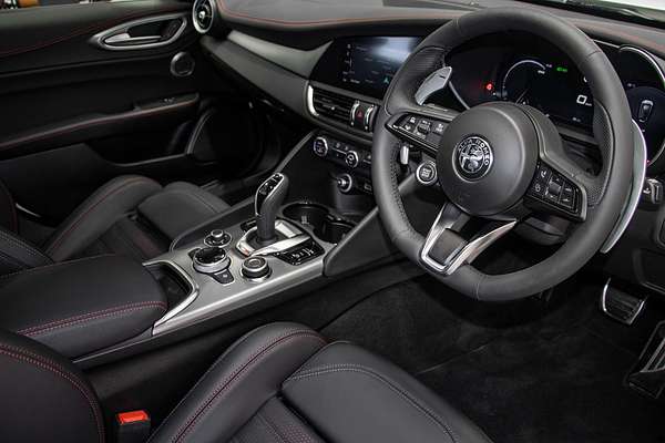 2025 Alfa Romeo Giulia Tributo Italiano Series 5