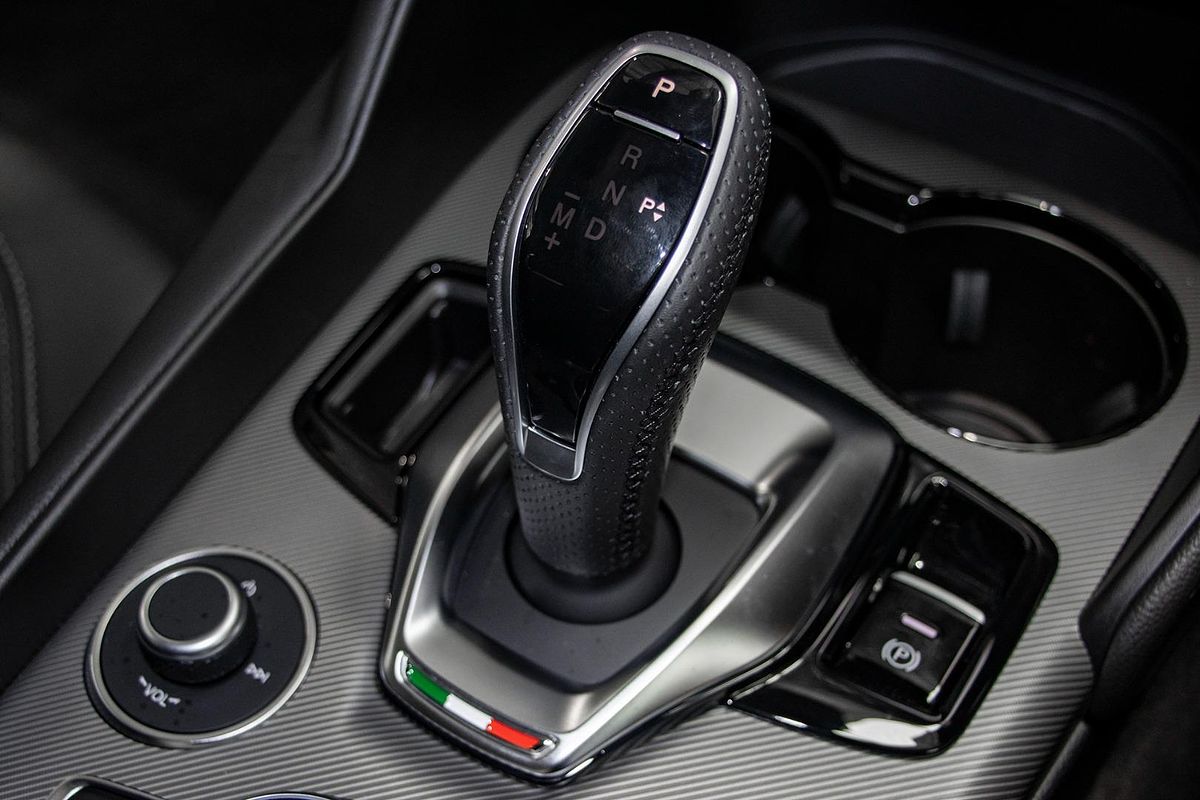 2025 Alfa Romeo Giulia Tributo Italiano Series 5