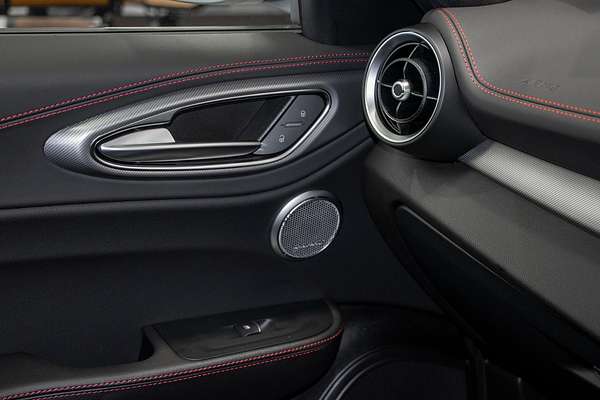 2025 Alfa Romeo Giulia Tributo Italiano Series 5