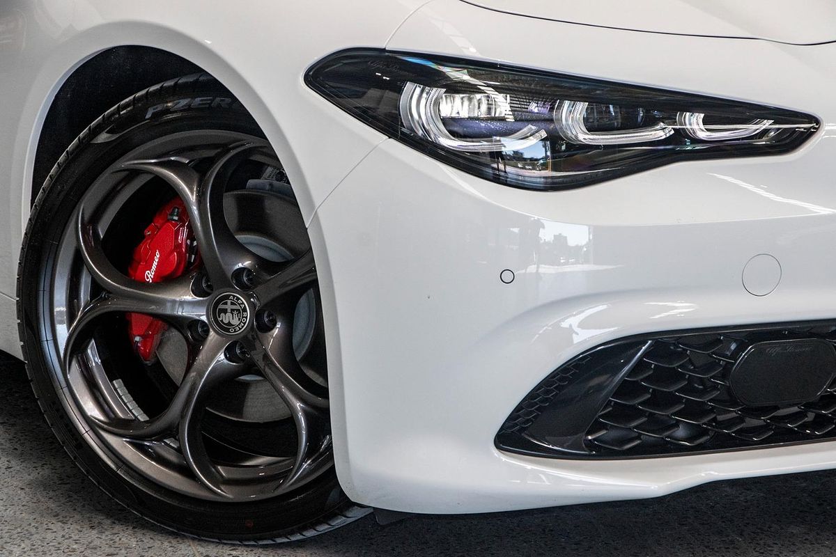 2025 Alfa Romeo Giulia Tributo Italiano Series 5