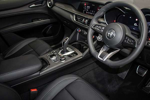2023 Alfa Romeo Stelvio Ti Series 4
