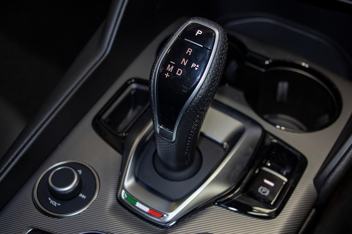 2025 Alfa Romeo Giulia Tributo Italiano Series 5
