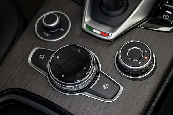 2023 Alfa Romeo Stelvio Ti Series 4